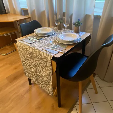 Business & Travel - In Laufnaehe Zu Messe Und Apartament *