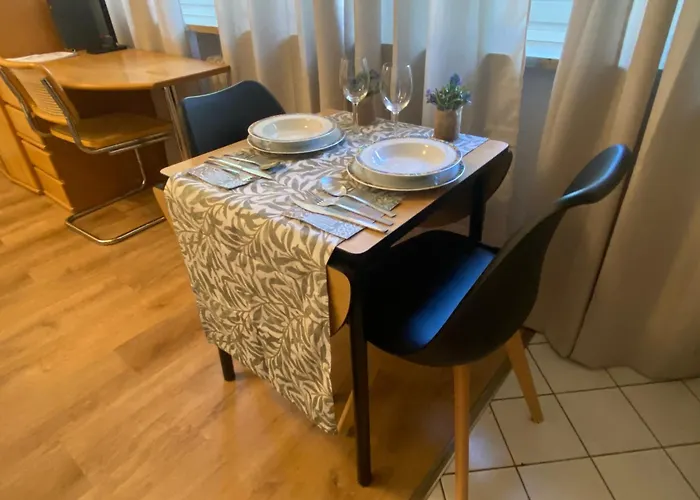 Business & Travel - In Laufnaehe Zu Messe Und Apartament *