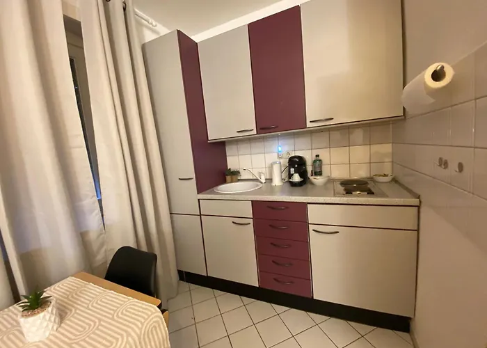 Business & Travel - In Laufnaehe Zu Messe Und *