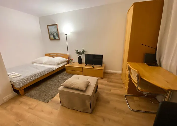 Business & Travel - In Laufnaehe Zu Messe Und Daire *